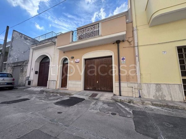 casa indipendente in vendita a Trepuzzi