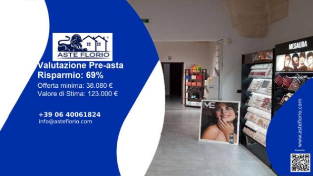 negozio in vendita a Trepuzzi