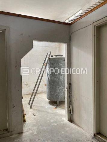 locale commerciale in vendita a Trepuzzi