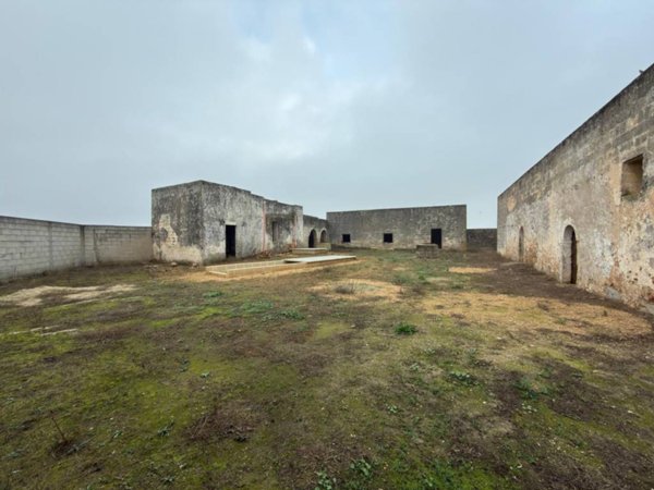 casa indipendente in vendita a Trepuzzi