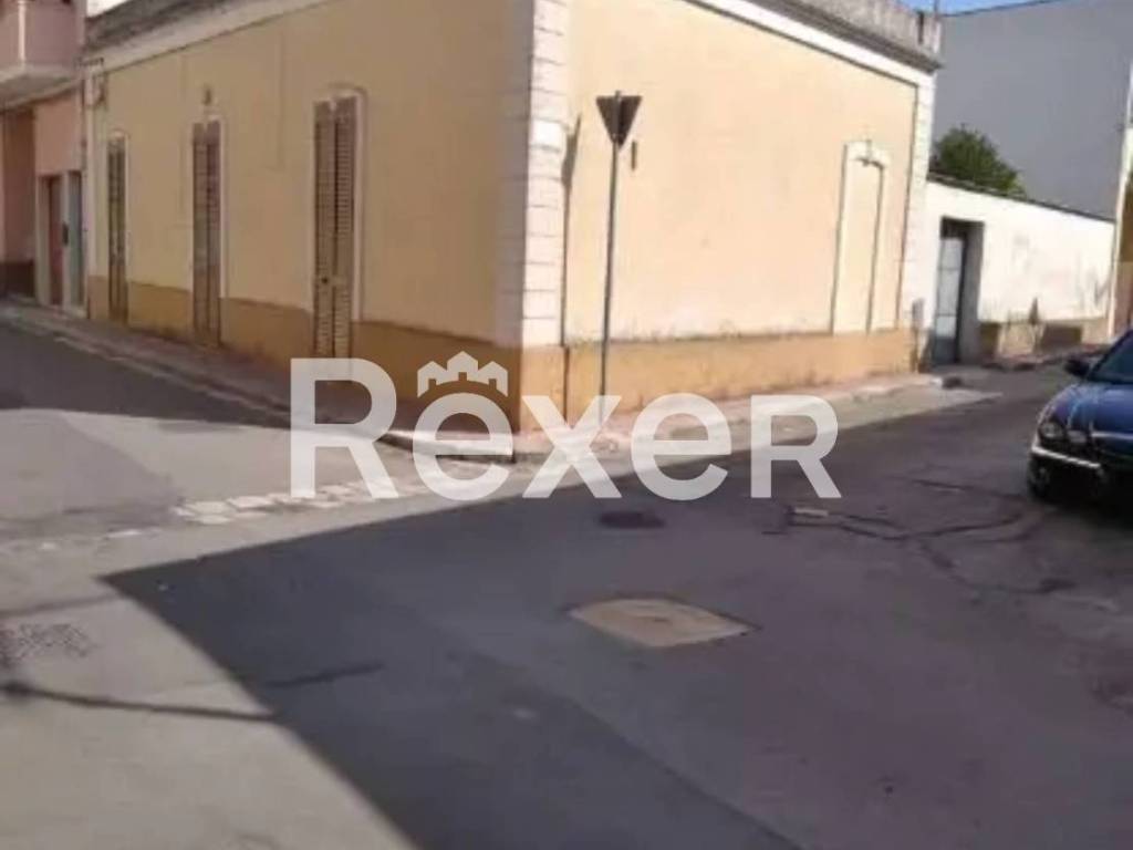 casa indipendente in vendita a Trepuzzi