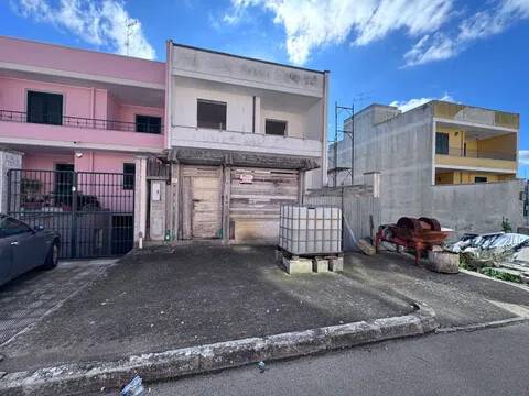casa indipendente in vendita a Trepuzzi