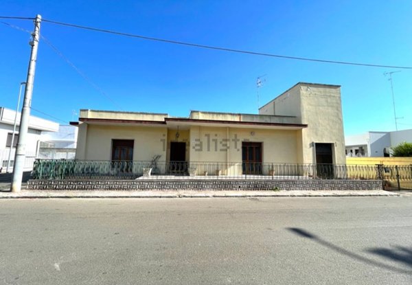 casa indipendente in vendita a Trepuzzi