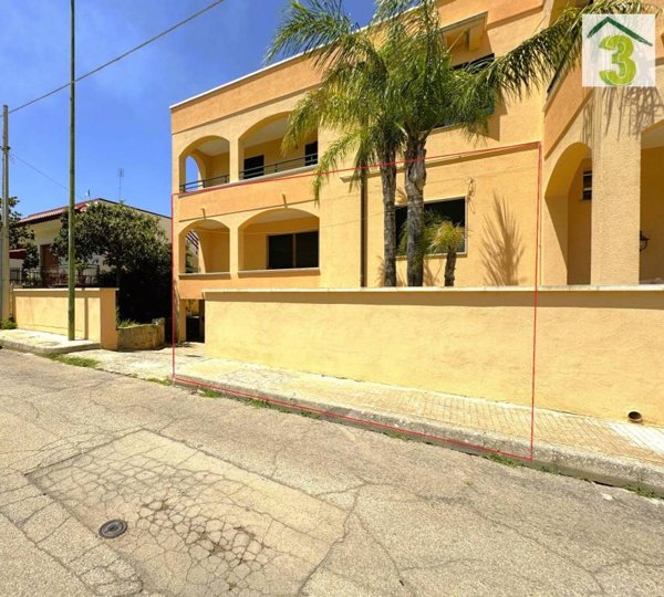 casa indipendente in vendita a Tricase in zona Lucugnano