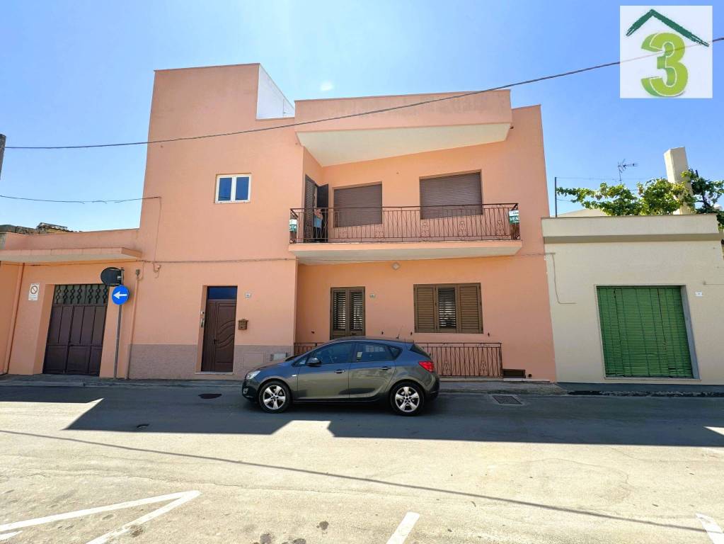 appartamento in vendita a Tricase in zona Lucugnano