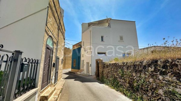 casa indipendente in vendita a Tricase