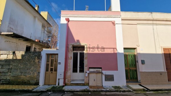esavano in vendita a Tricase