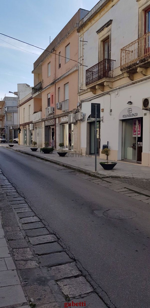locale commerciale in vendita a Tricase
