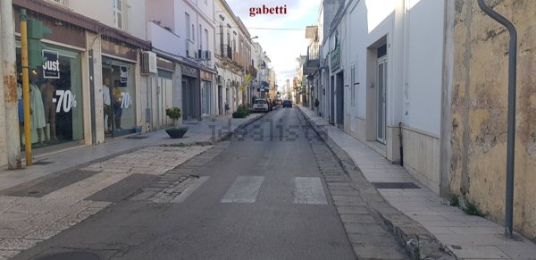 locale commerciale in vendita a Tricase