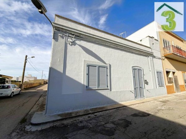 casa indipendente in vendita a Tricase in zona Lucugnano
