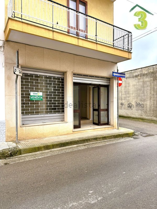 locale commerciale in vendita a Tricase