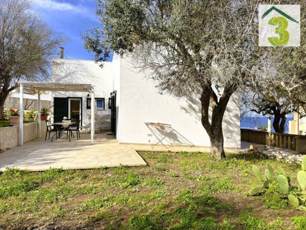 casa indipendente in vendita a Tricase