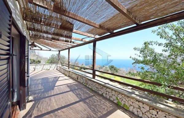 casa indipendente in vendita a Tricase