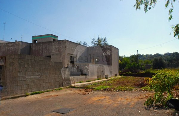 casa indipendente in vendita a Tricase