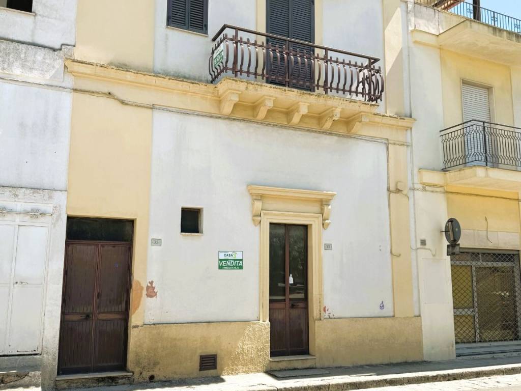 casa indipendente in vendita a Tricase