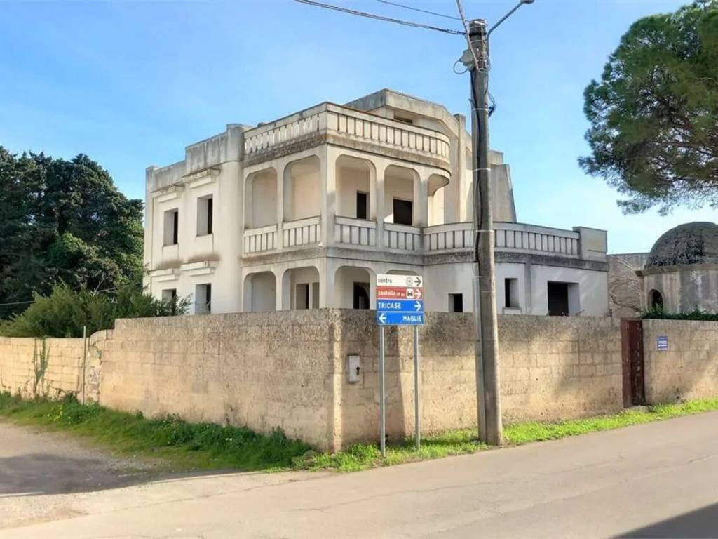 casa indipendente in vendita a Tricase in zona Depressa
