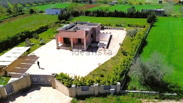 casa indipendente in vendita a Tricase