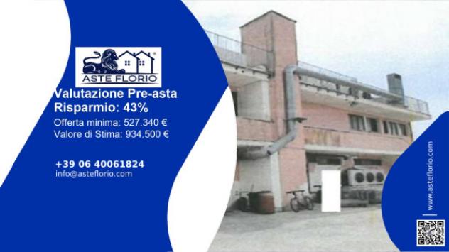 locale commerciale in vendita a Tricase