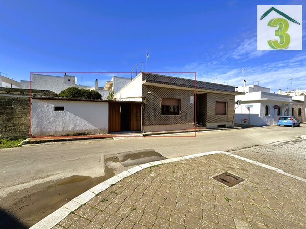 casa indipendente in vendita a Tricase