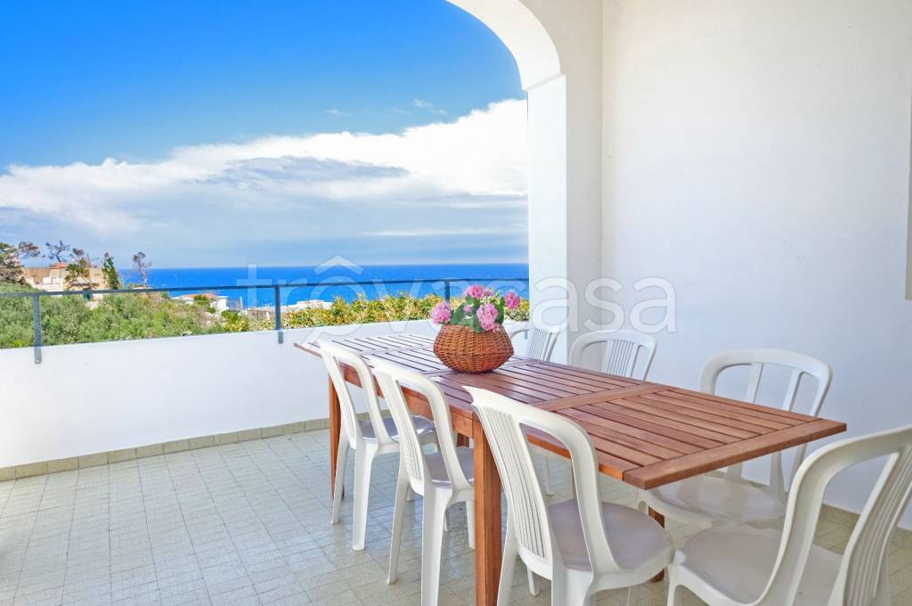 casa indipendente in vendita a Tricase