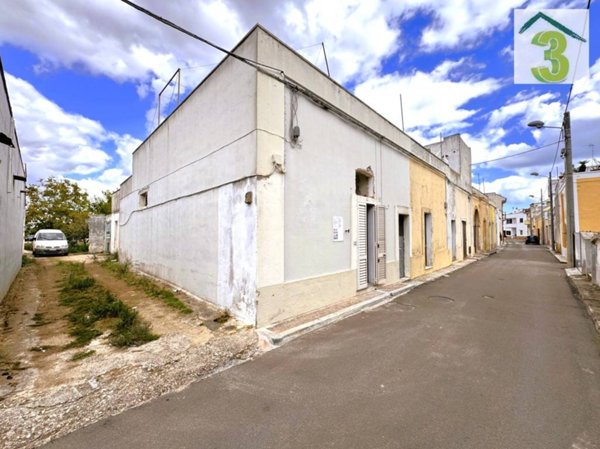 casa indipendente in vendita a Tricase