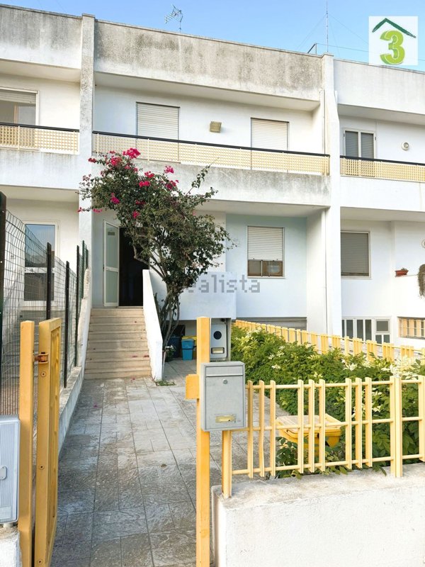 casa indipendente in vendita a Tricase