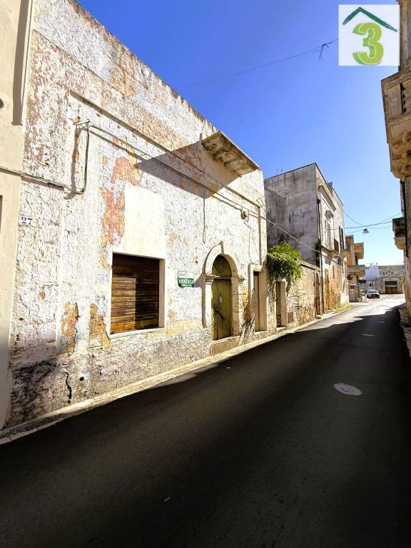 casa indipendente in vendita a Tricase