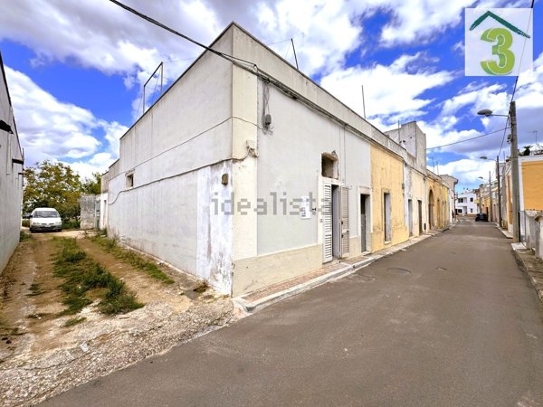 casa indipendente in vendita a Tricase