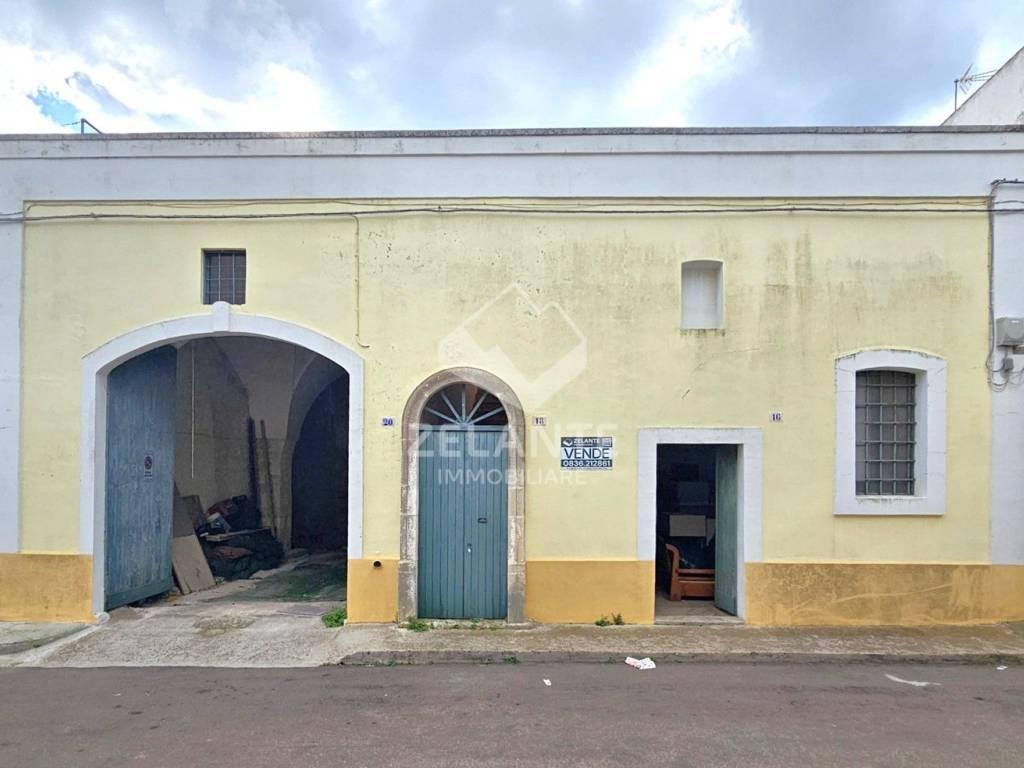 casa indipendente in vendita a Tricase in zona Depressa