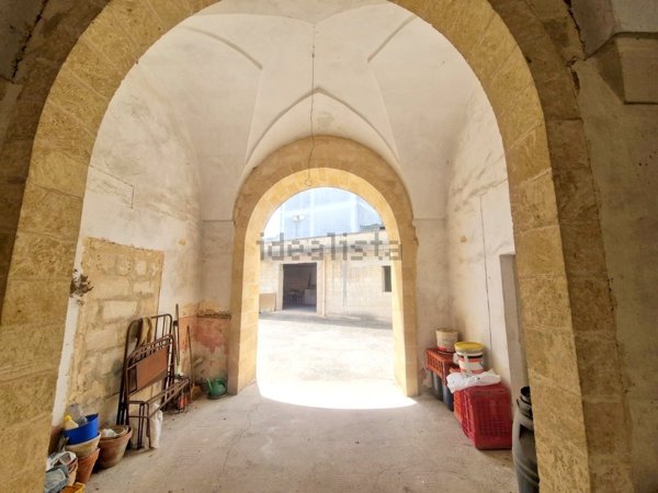 casa indipendente in vendita a Tricase