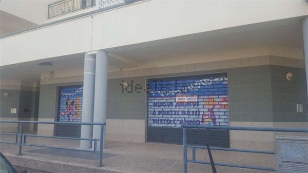 locale commerciale in vendita a Tricase