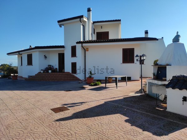 casa indipendente in vendita a Tricase