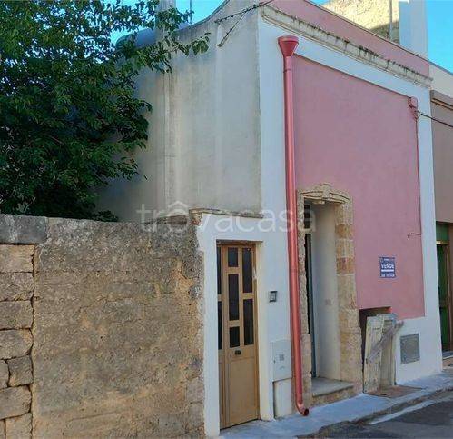 casa indipendente in vendita a Tricase in zona Depressa