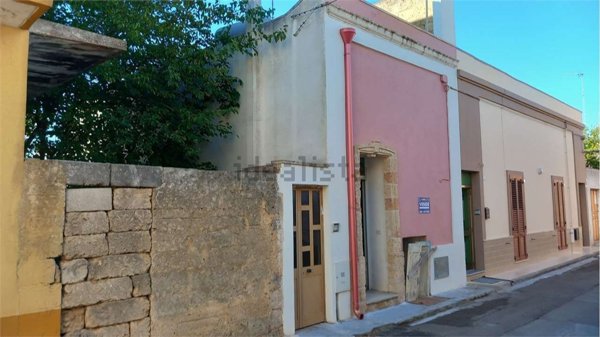 casa indipendente in vendita a Tricase in zona Depressa