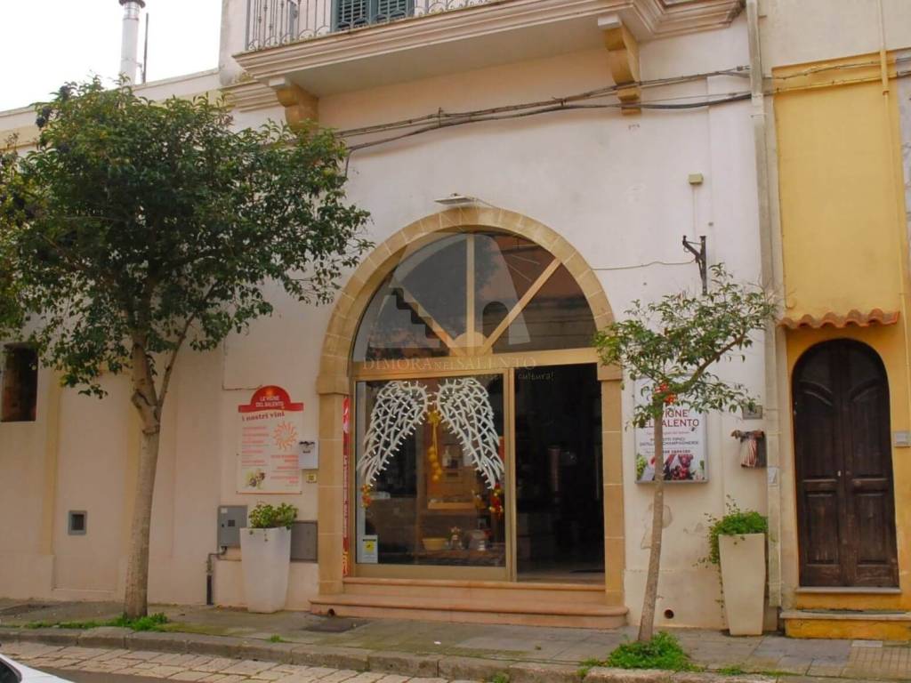 negozio in vendita a Tricase