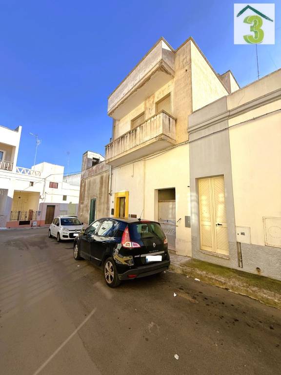 casa indipendente in vendita a Tricase