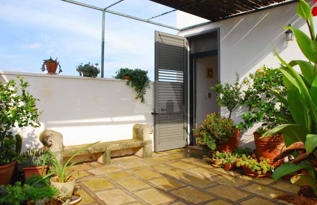 casa indipendente in vendita a Tricase in zona Depressa