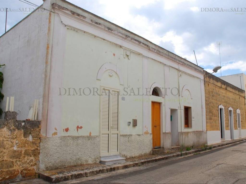 casa indipendente in vendita a Tricase