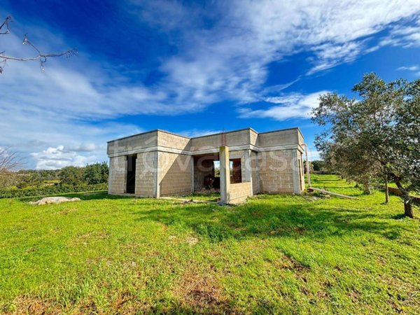 casa indipendente in vendita a Tricase