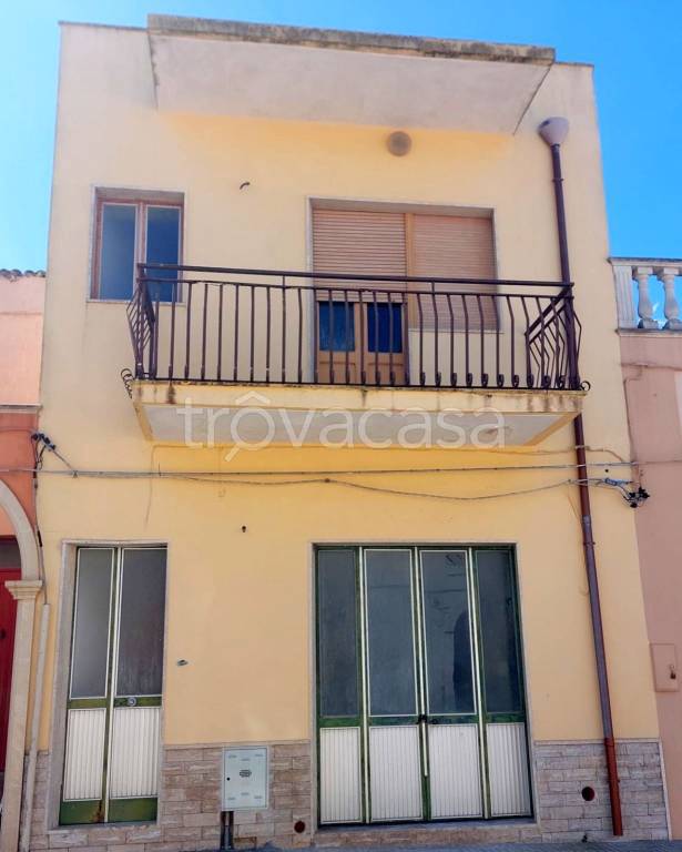 appartamento in vendita a Tricase in zona Depressa