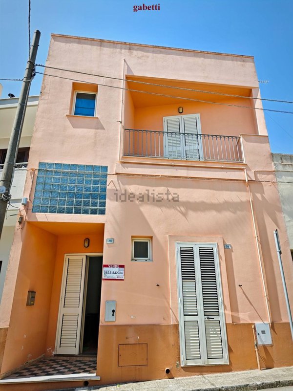 casa indipendente in vendita a Tricase