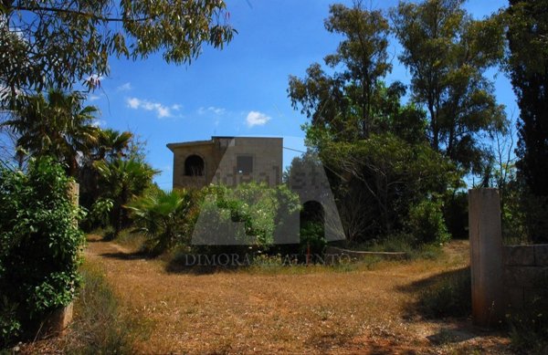casa indipendente in vendita a Tricase