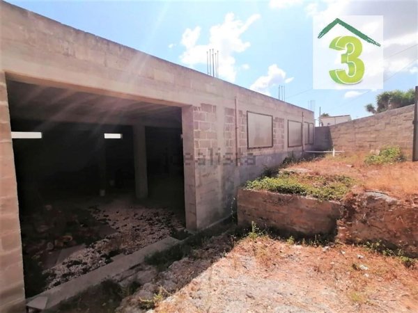 appartamento in vendita a Tricase in zona Depressa