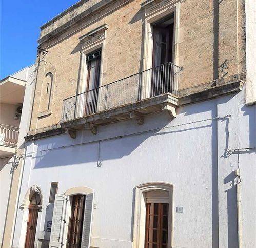 casa indipendente in vendita a Tricase in zona Lucugnano