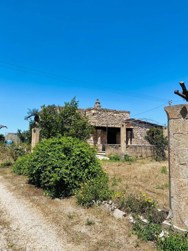 casa indipendente in vendita a Tricase