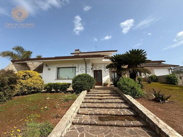 casa indipendente in vendita a Tricase