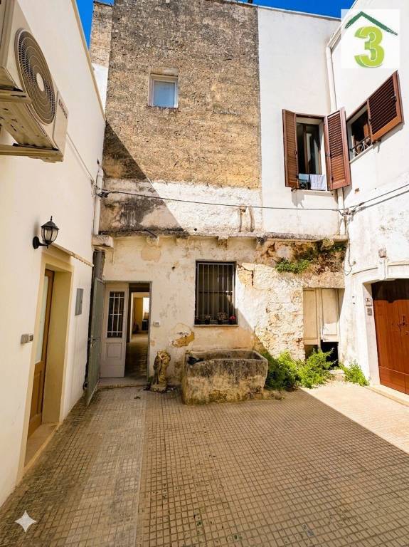 casa indipendente in vendita a Tricase