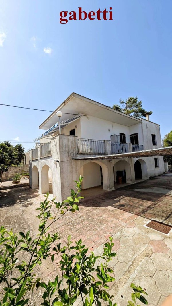 casa indipendente in vendita a Tricase
