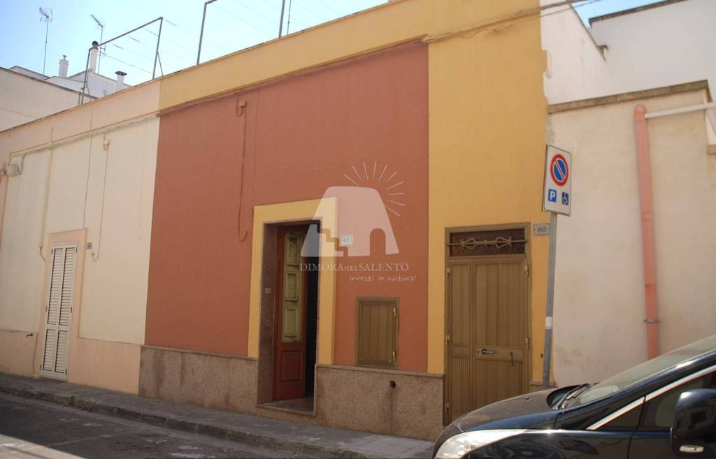 casa indipendente in vendita a Tricase