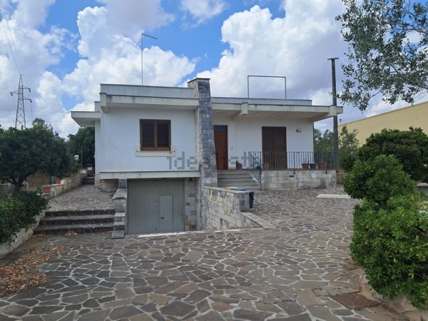 casa indipendente in vendita a Tricase
